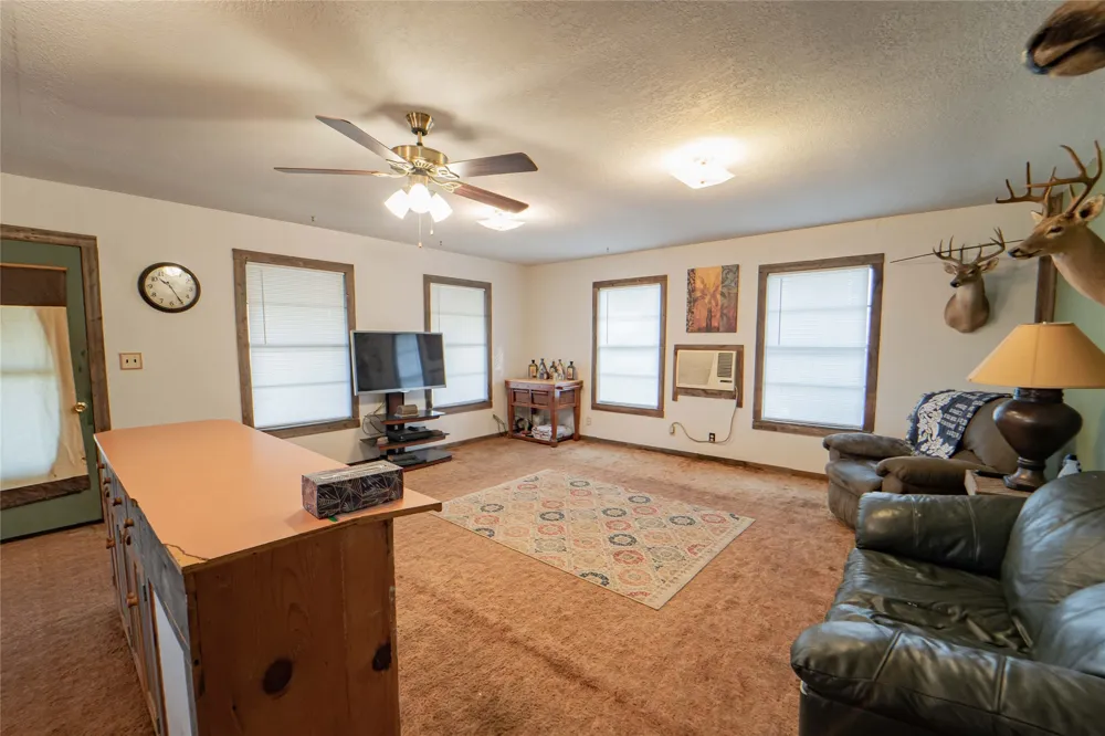 901 S Miller Street Breckenridge, TX 76424