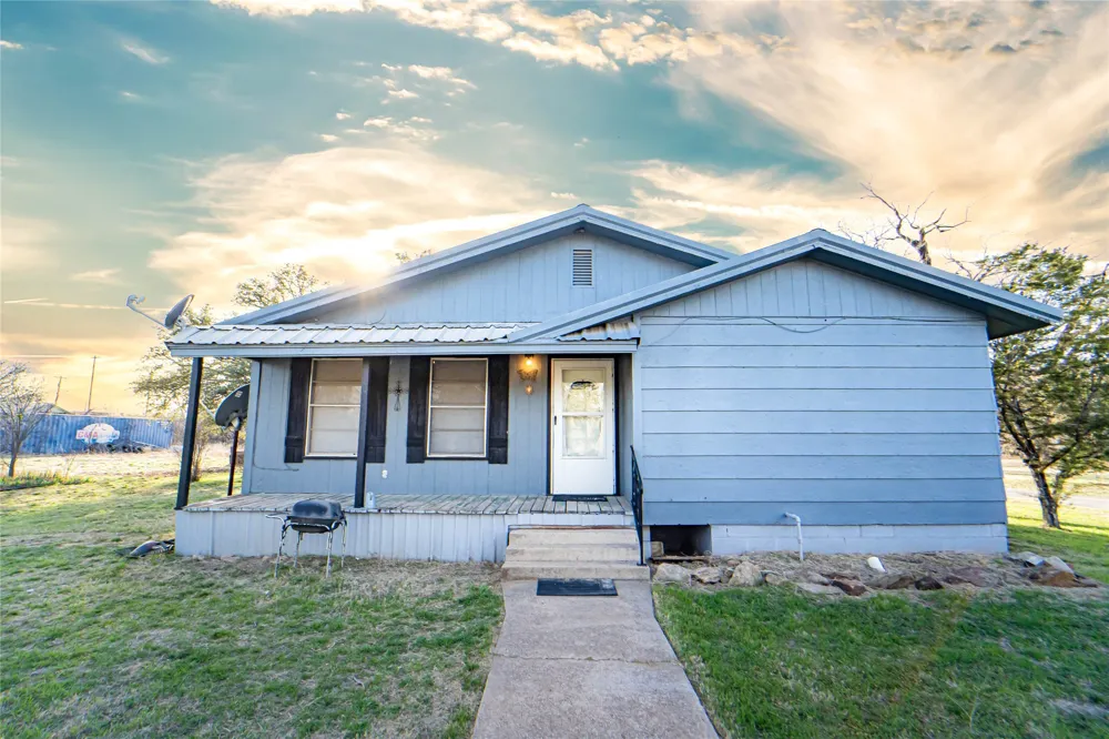901 S Miller Street Breckenridge, TX 76424
