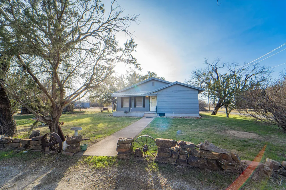 901 S Miller Street Breckenridge, TX 76424
