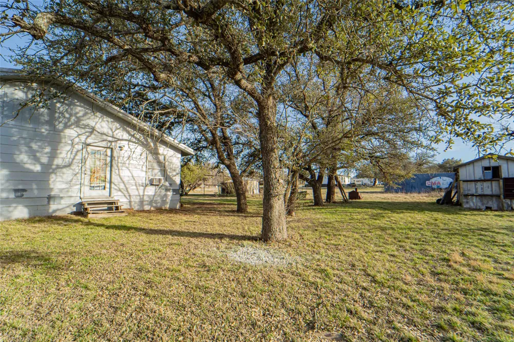 901 S Miller Street Breckenridge, TX 76424