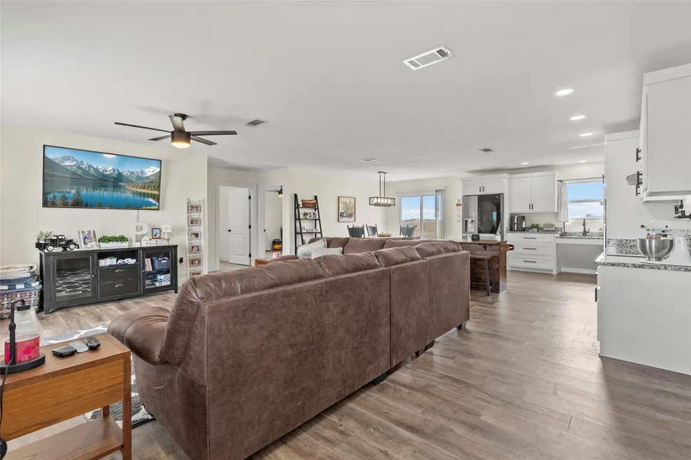 170 PR 24971 Brookston, TX 75421