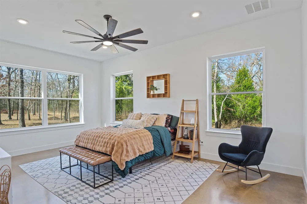 8012 County Road 1201 Malakoff, TX 75148