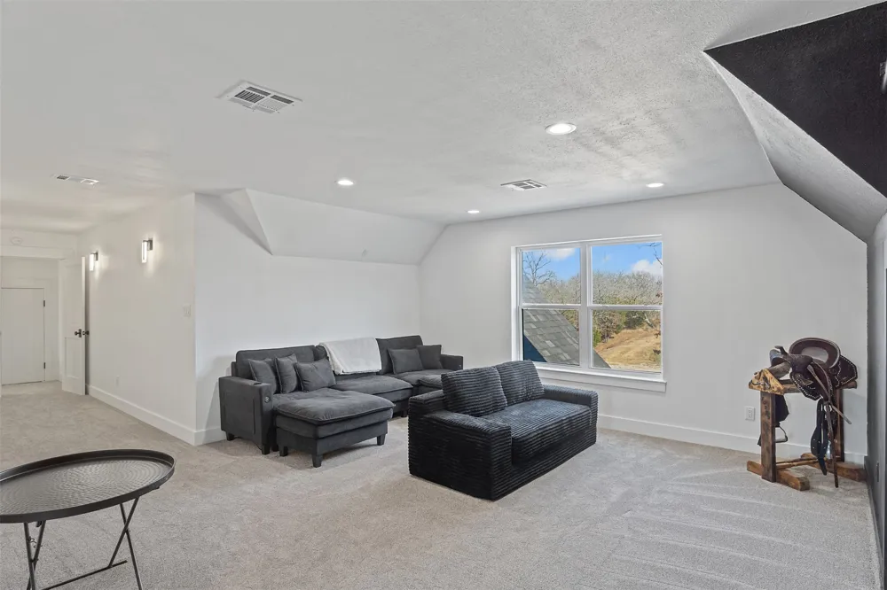 8012 County Road 1201 Malakoff, TX 75148