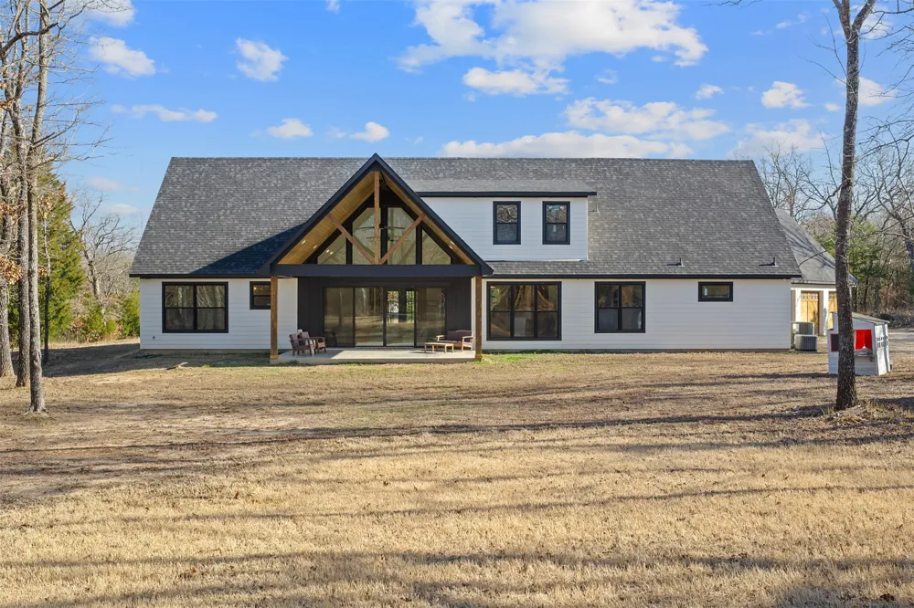 8012 County Road 1201 Malakoff, TX 75148