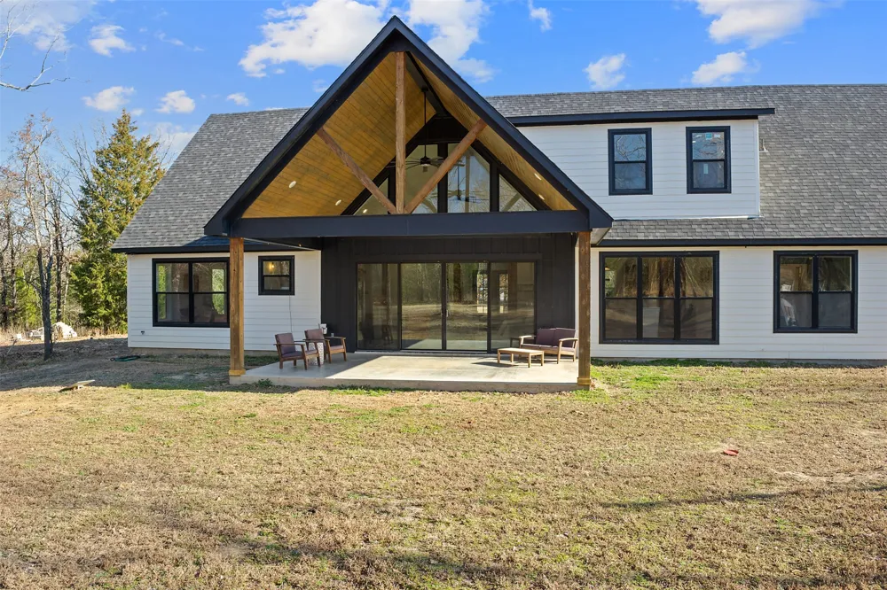 8012 County Road 1201 Malakoff, TX 75148