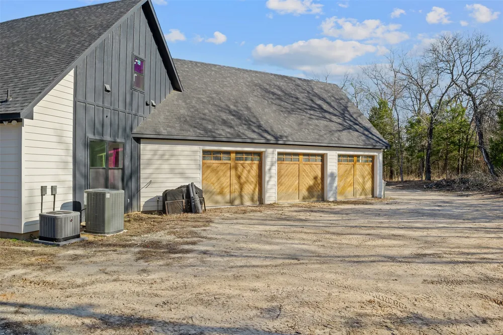 8012 County Road 1201 Malakoff, TX 75148