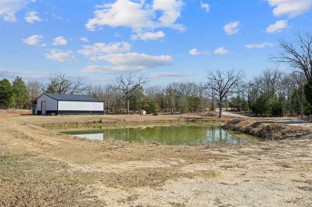 8012 County Road 1201 Malakoff, TX 75148