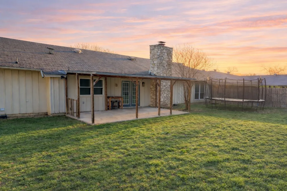 5914 Freemans Farm Street San Antonio, TX 78233