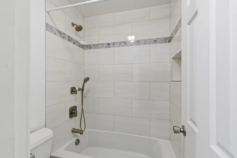 5914 Freemans Farm Street San Antonio, TX 78233
