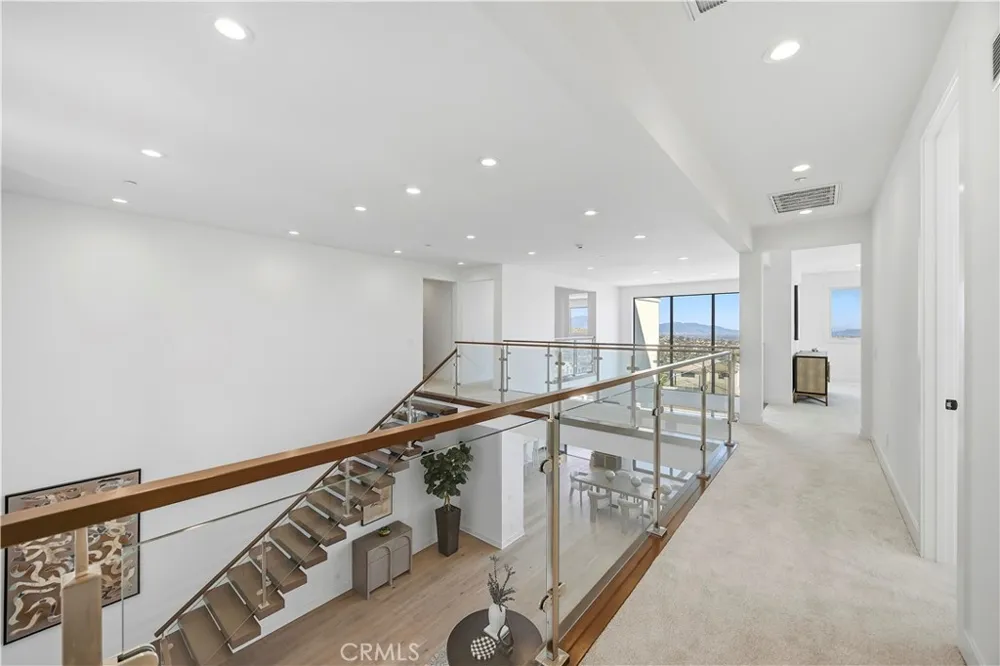 20138 W Marlow Porter Ranch, CA 91326