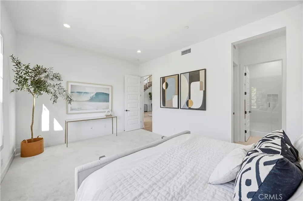 20138 W Marlow Porter Ranch, CA 91326