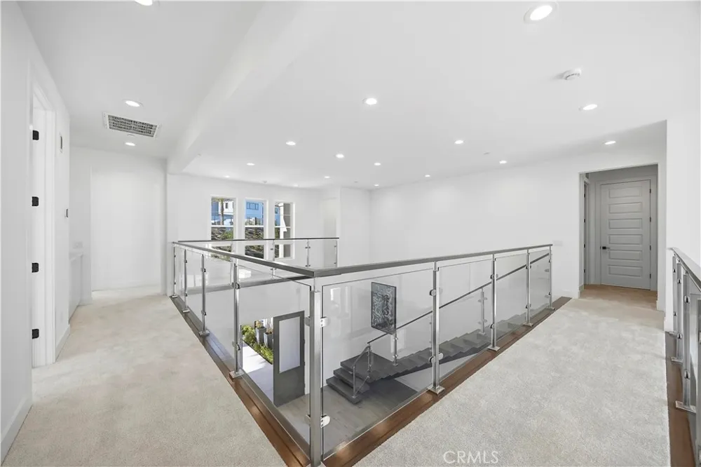 20138 W Marlow Porter Ranch, CA 91326