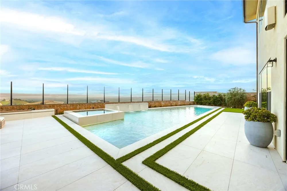 20138 W Marlow Porter Ranch, CA 91326
