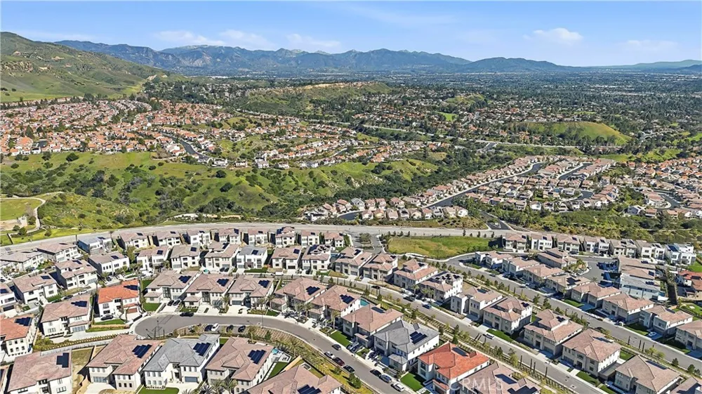 20138 W Marlow Porter Ranch, CA 91326