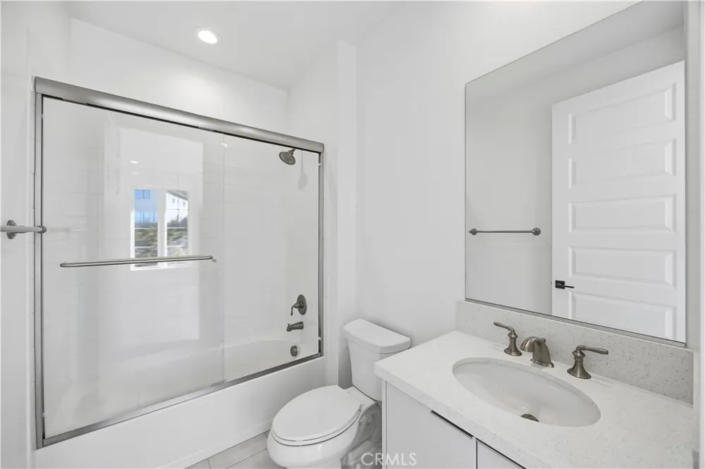 20138 W Marlow Porter Ranch, CA 91326