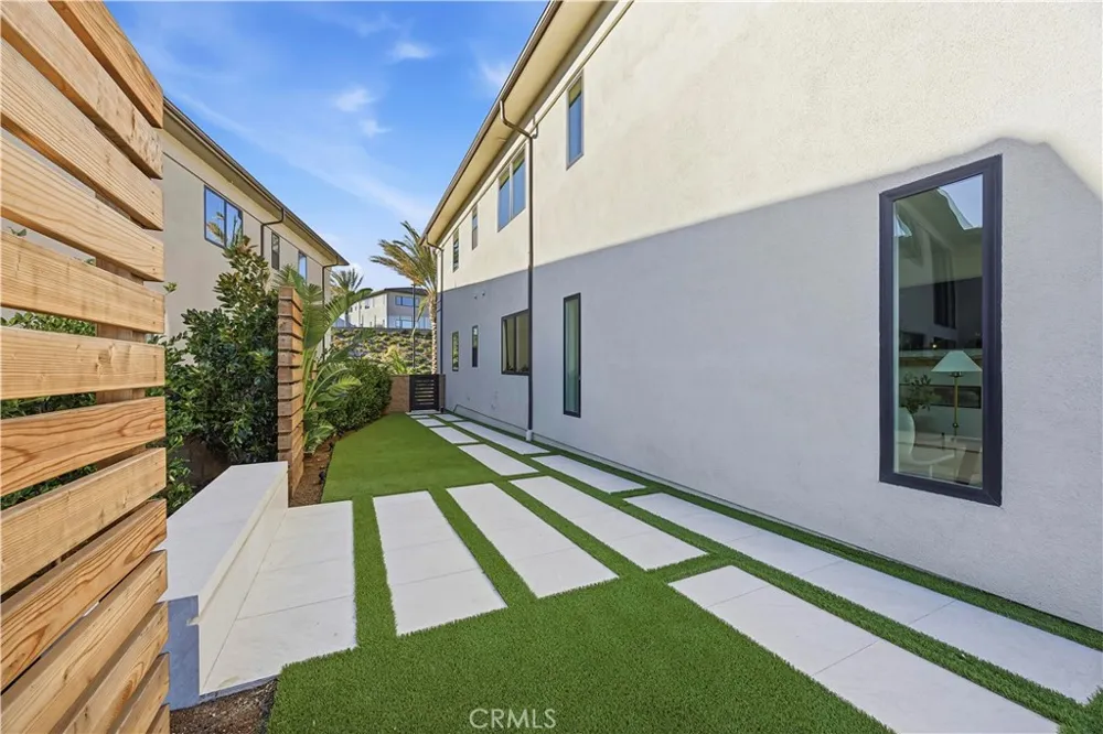 20138 W Marlow Porter Ranch, CA 91326