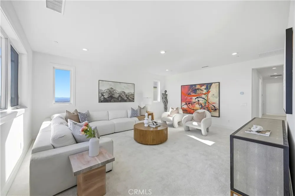 20138 W Marlow Porter Ranch, CA 91326