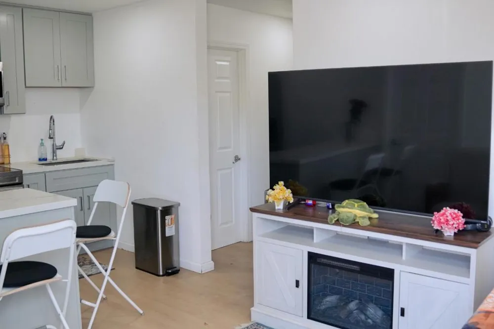 18940 Loree Avenue Cupertino, CA 95014