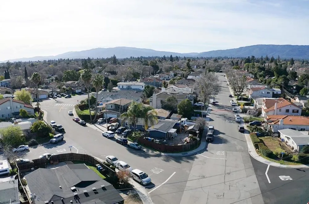 18940 Loree Avenue Cupertino, CA 95014