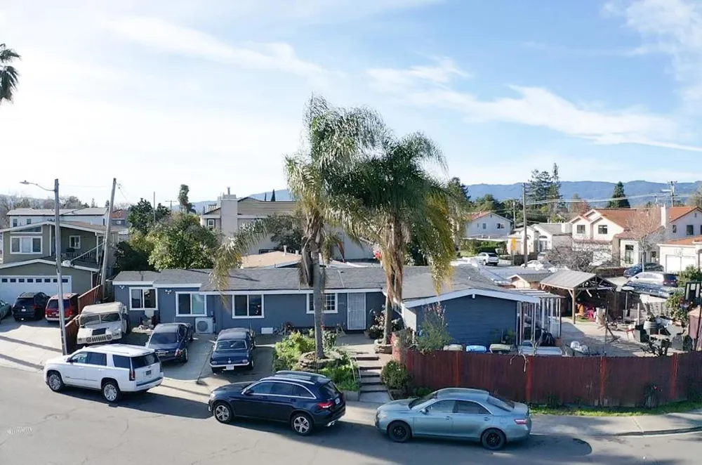 18940 Loree Avenue Cupertino, CA 95014