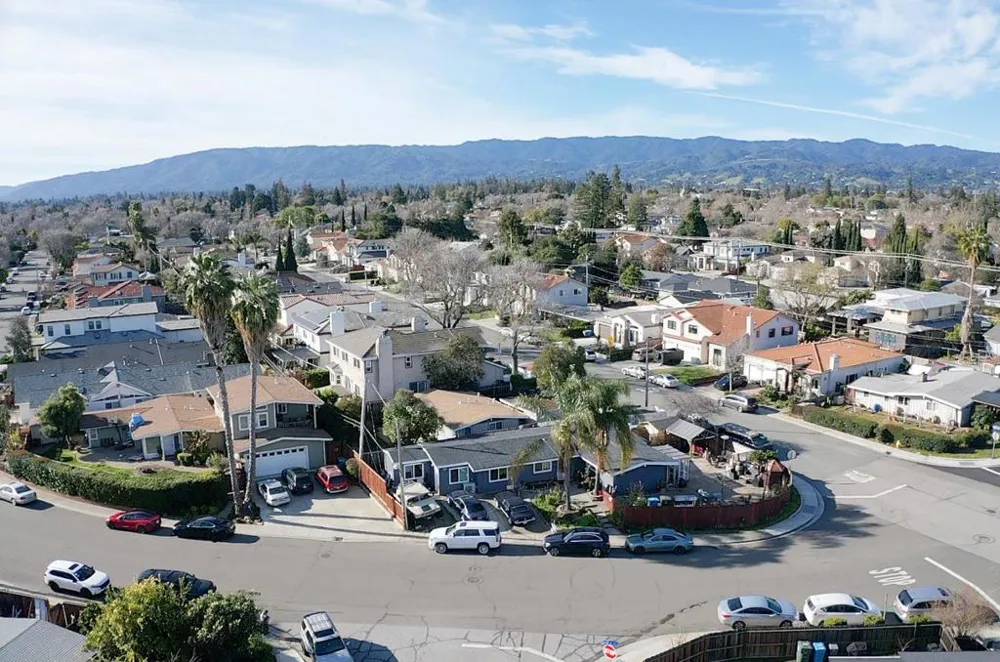 18940 Loree Avenue Cupertino, CA 95014