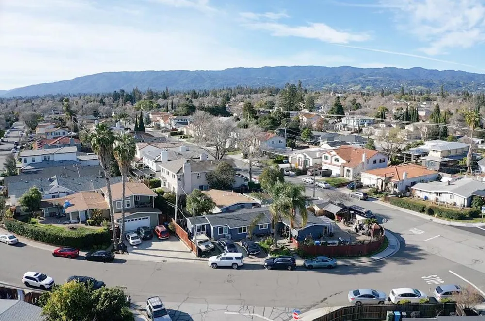 18940 Loree Avenue Cupertino, CA 95014