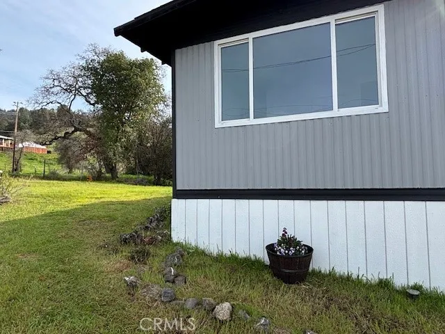 6397 Dixie Road Lucerne, CA 95458