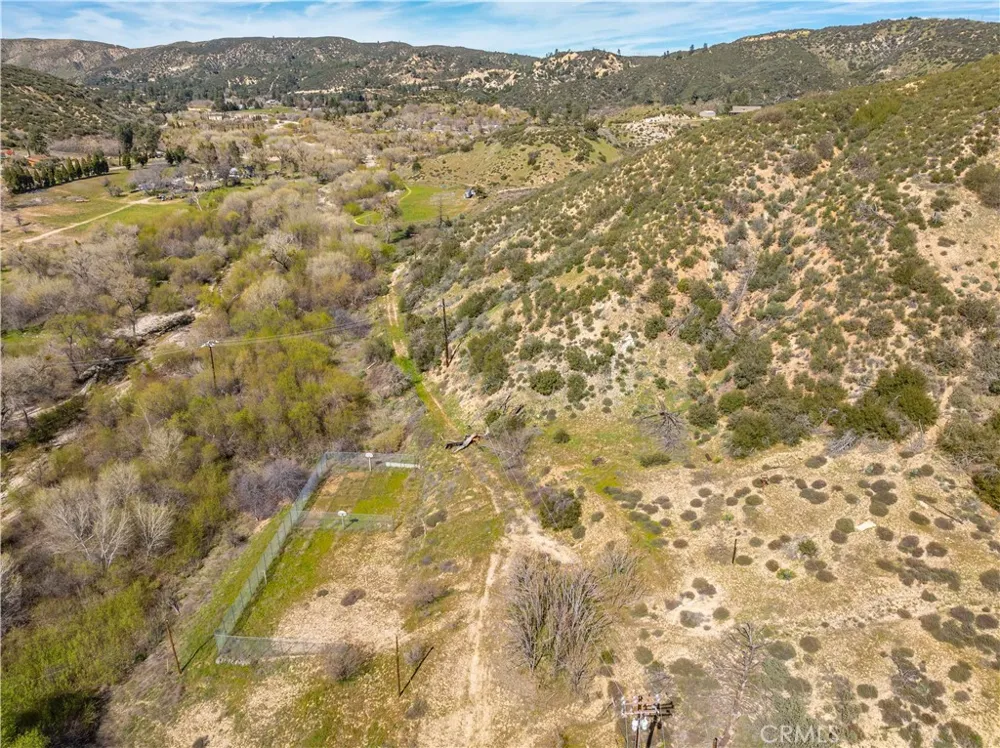 43460 Newview Drive Lake Hughes, CA 93532