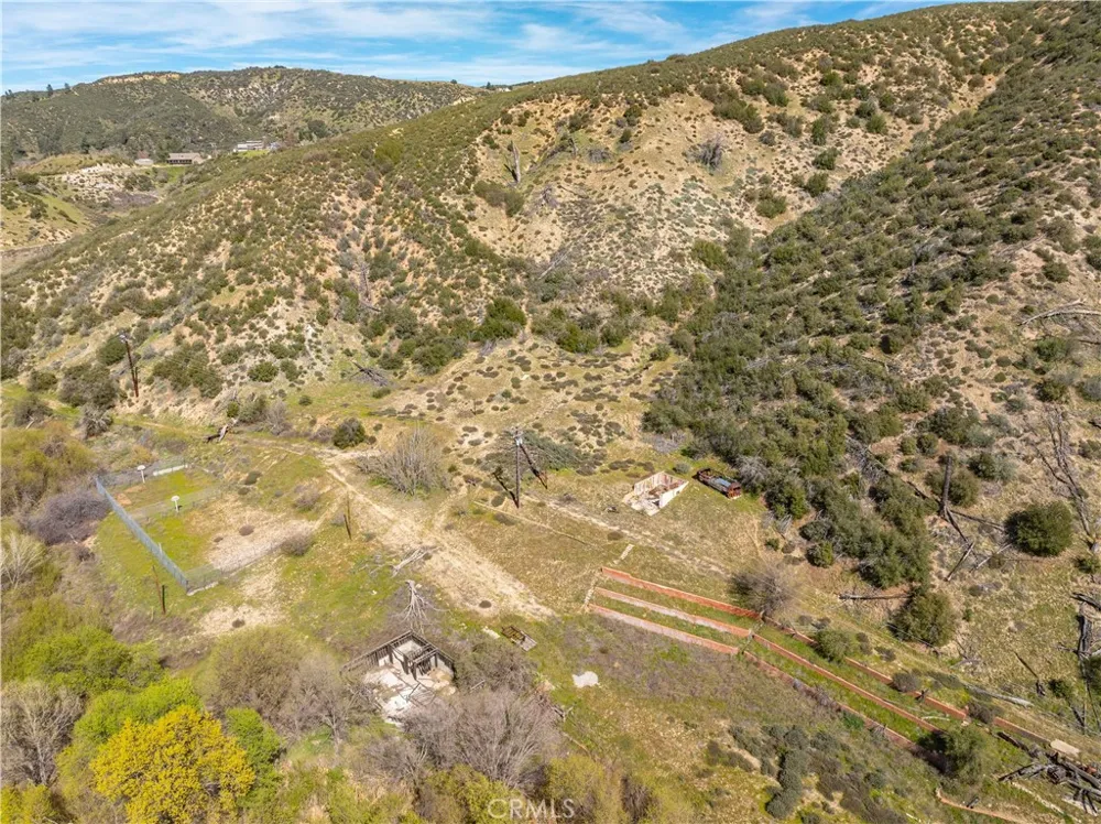 43460 Newview Drive Lake Hughes, CA 93532