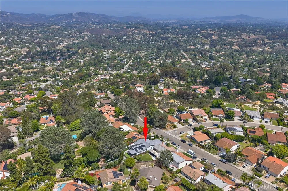 2140 Mountain Vista Encinitas, CA 92024