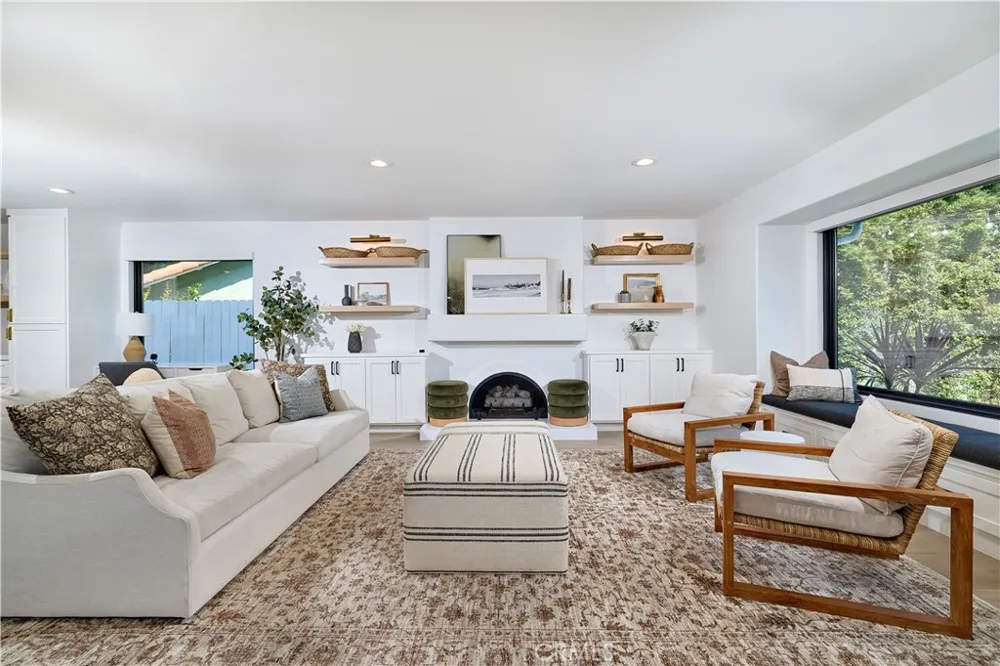 2140 Mountain Vista Encinitas, CA 92024
