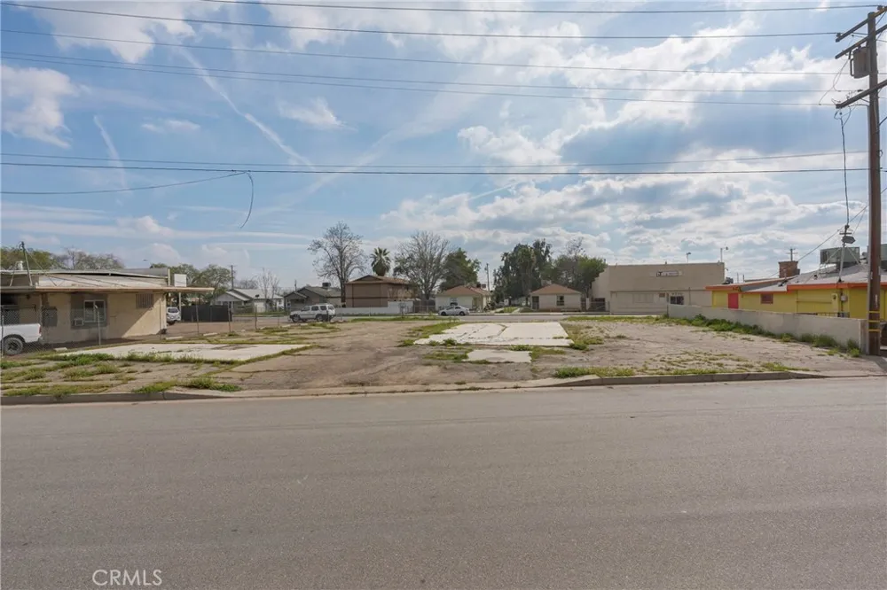 217 Niles Place Bakersfield, CA 93305