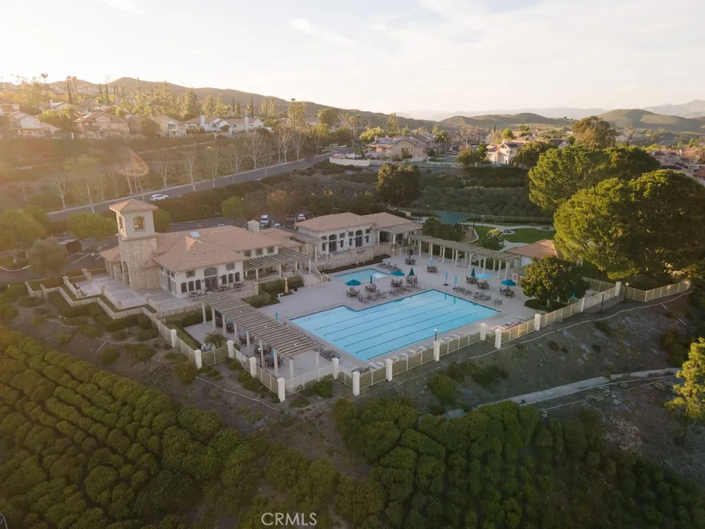63 Volta Del Tintori Lake Elsinore, CA 92532