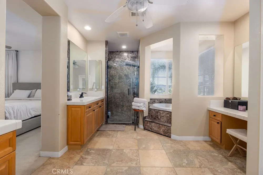 63 Volta Del Tintori Lake Elsinore, CA 92532