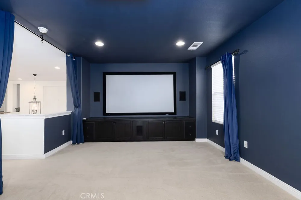 63 Volta Del Tintori Lake Elsinore, CA 92532