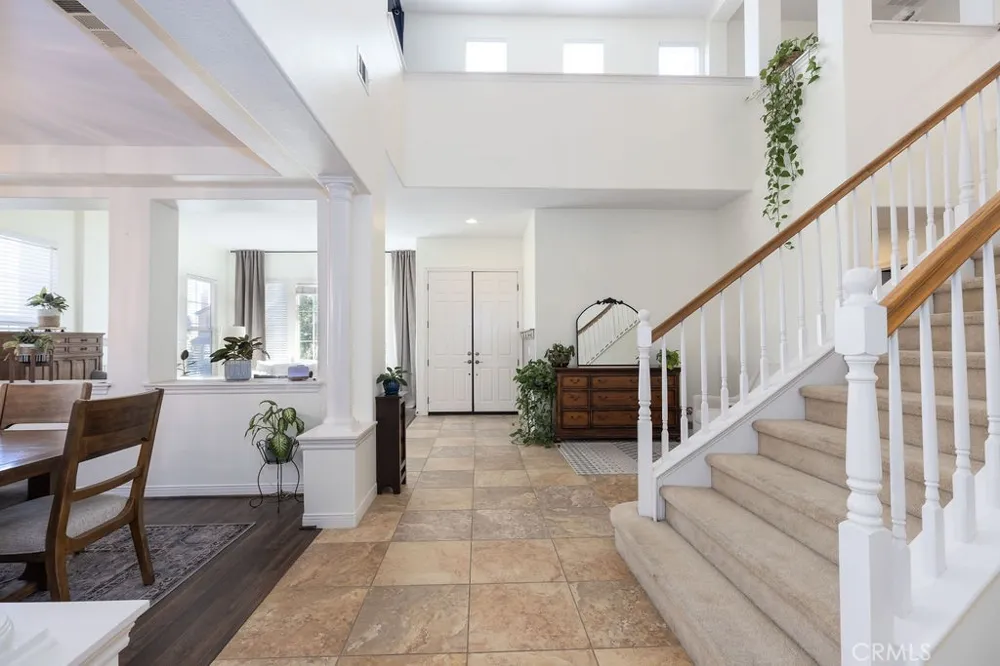 63 Volta Del Tintori Lake Elsinore, CA 92532