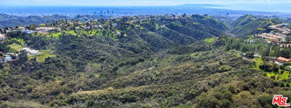 1 Senderos Canyon Bel Air, CA 90077