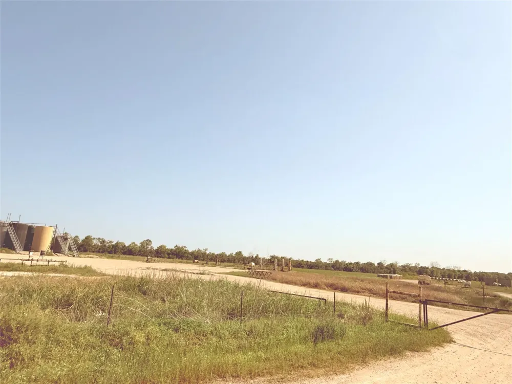 381 Cr-171 Danbury, TX 77534