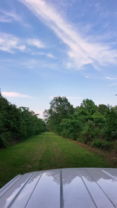 County Line Road