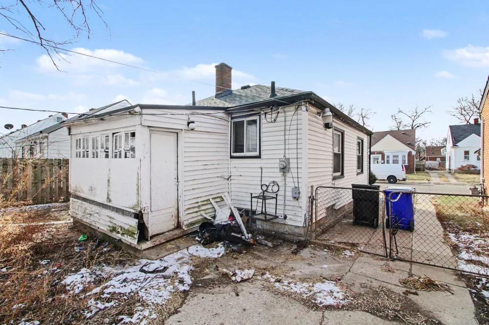 8304 Robson Street Detroit, MI 48228