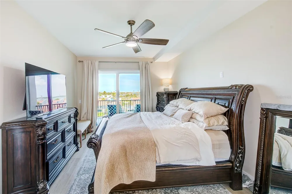 400 150TH AVENUE #504 Madeira Beach, FL 33708