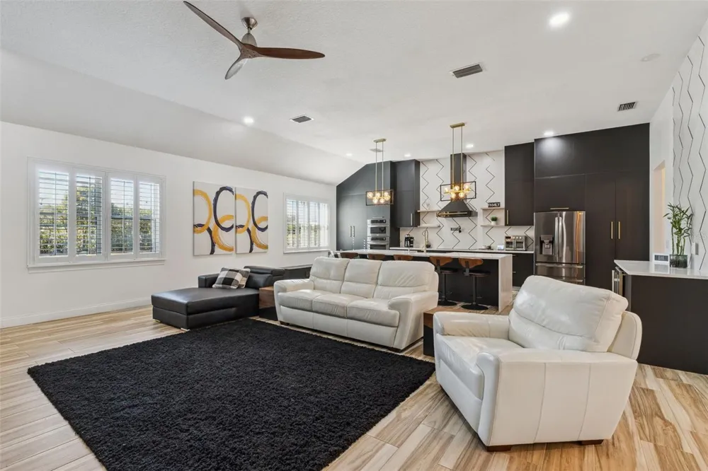 32345 WOLFS TRAIL Sorrento, FL 32776