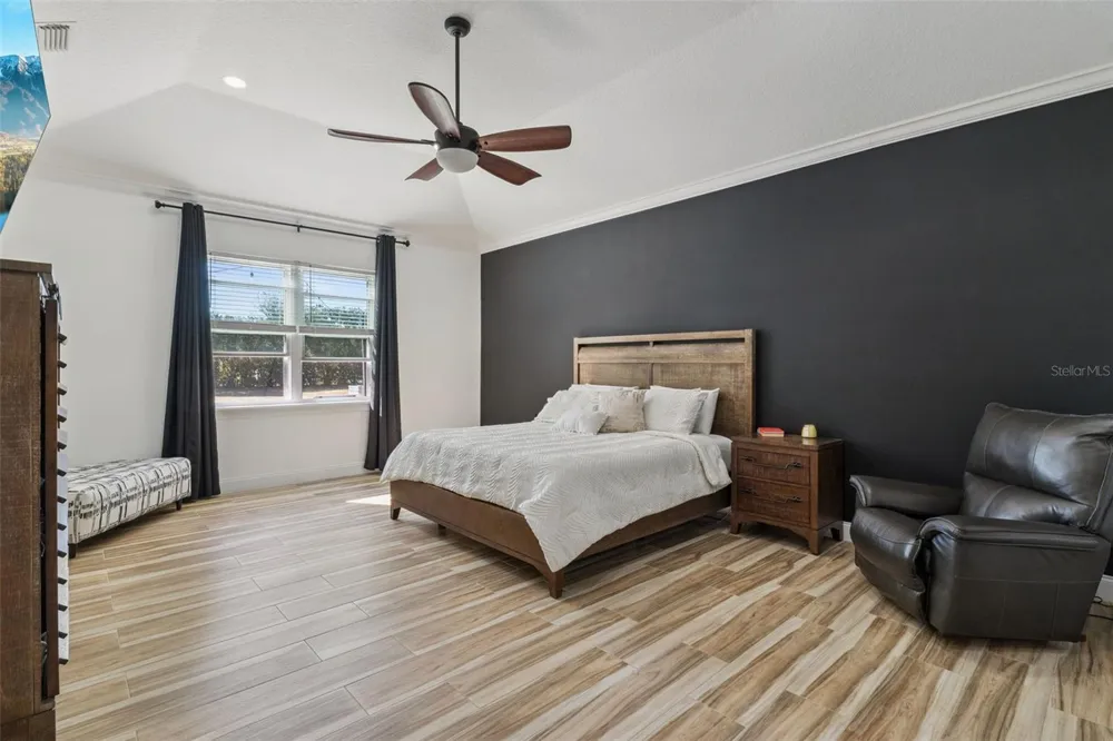 32345 WOLFS TRAIL Sorrento, FL 32776