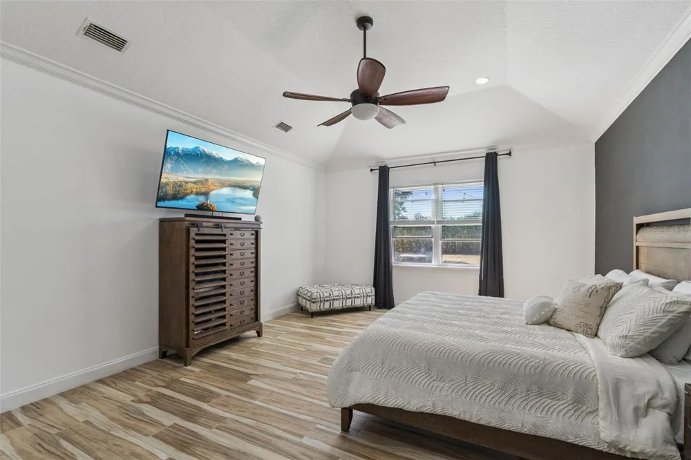 32345 WOLFS TRAIL Sorrento, FL 32776