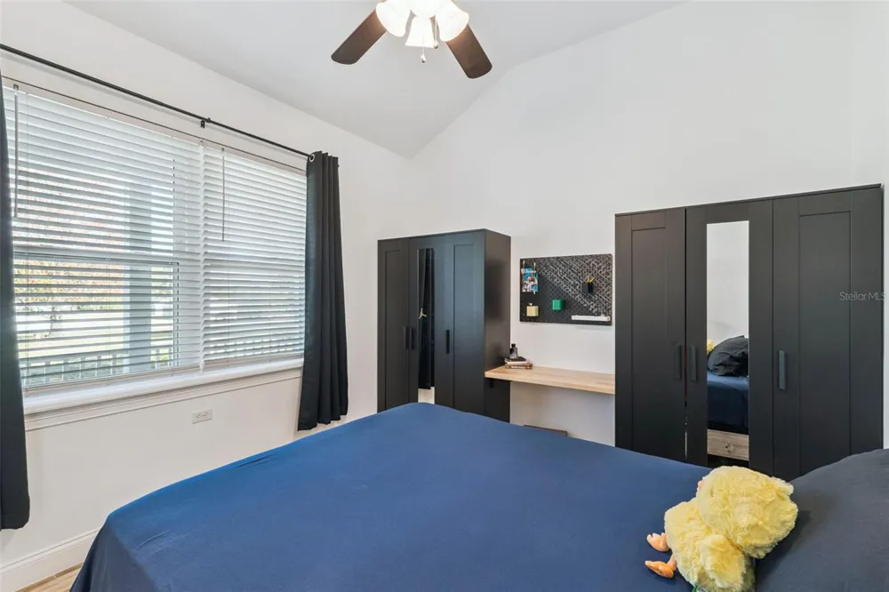 32345 WOLFS TRAIL Sorrento, FL 32776