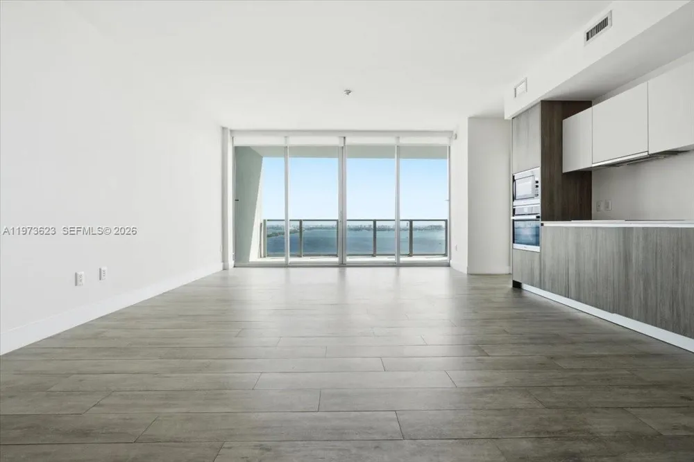 2900 NE 7th Ave #3004 Miami, FL 33137