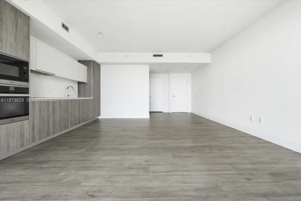 2900 NE 7th Ave #3004 Miami, FL 33137