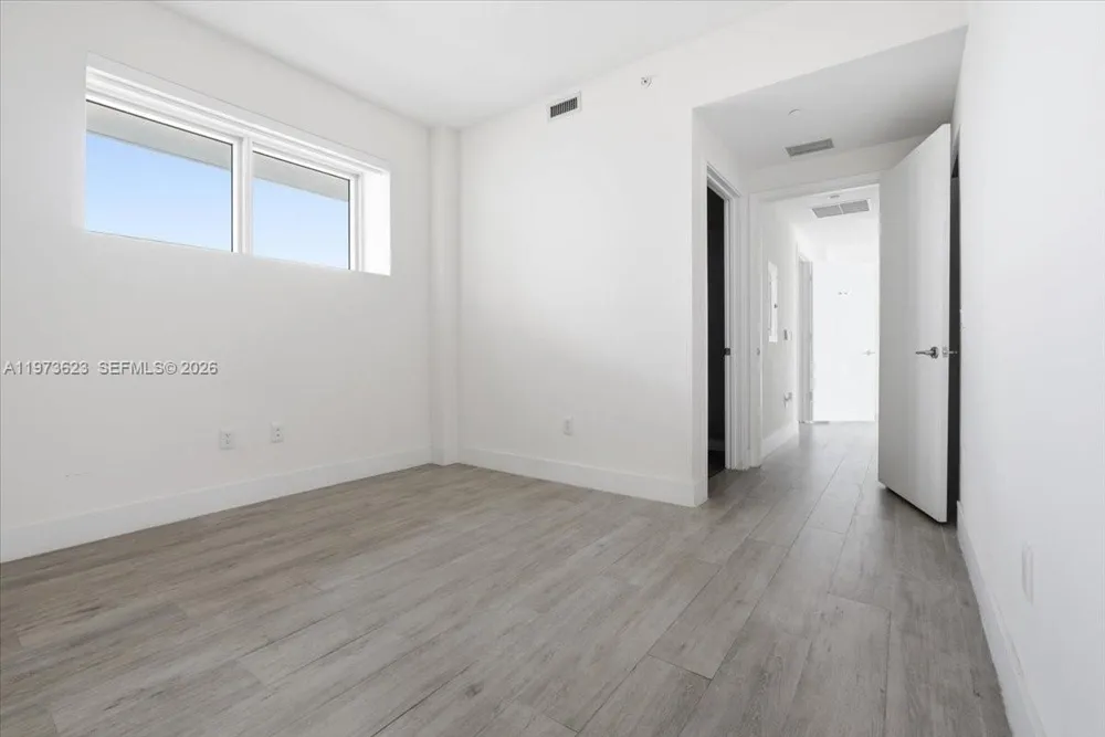 2900 NE 7th Ave #3004 Miami, FL 33137