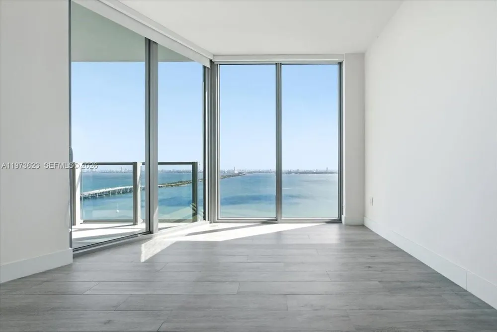 2900 NE 7th Ave #3004 Miami, FL 33137