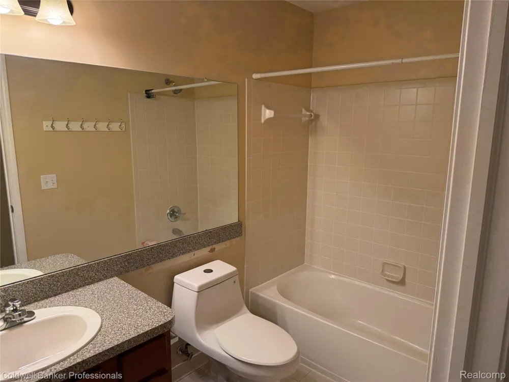 49554 GLACIER S Northville Township, MI 48168